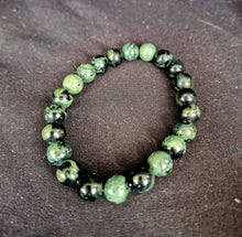 Load image into Gallery viewer, Kambaba jasper 8mm beaded crystal bracelet