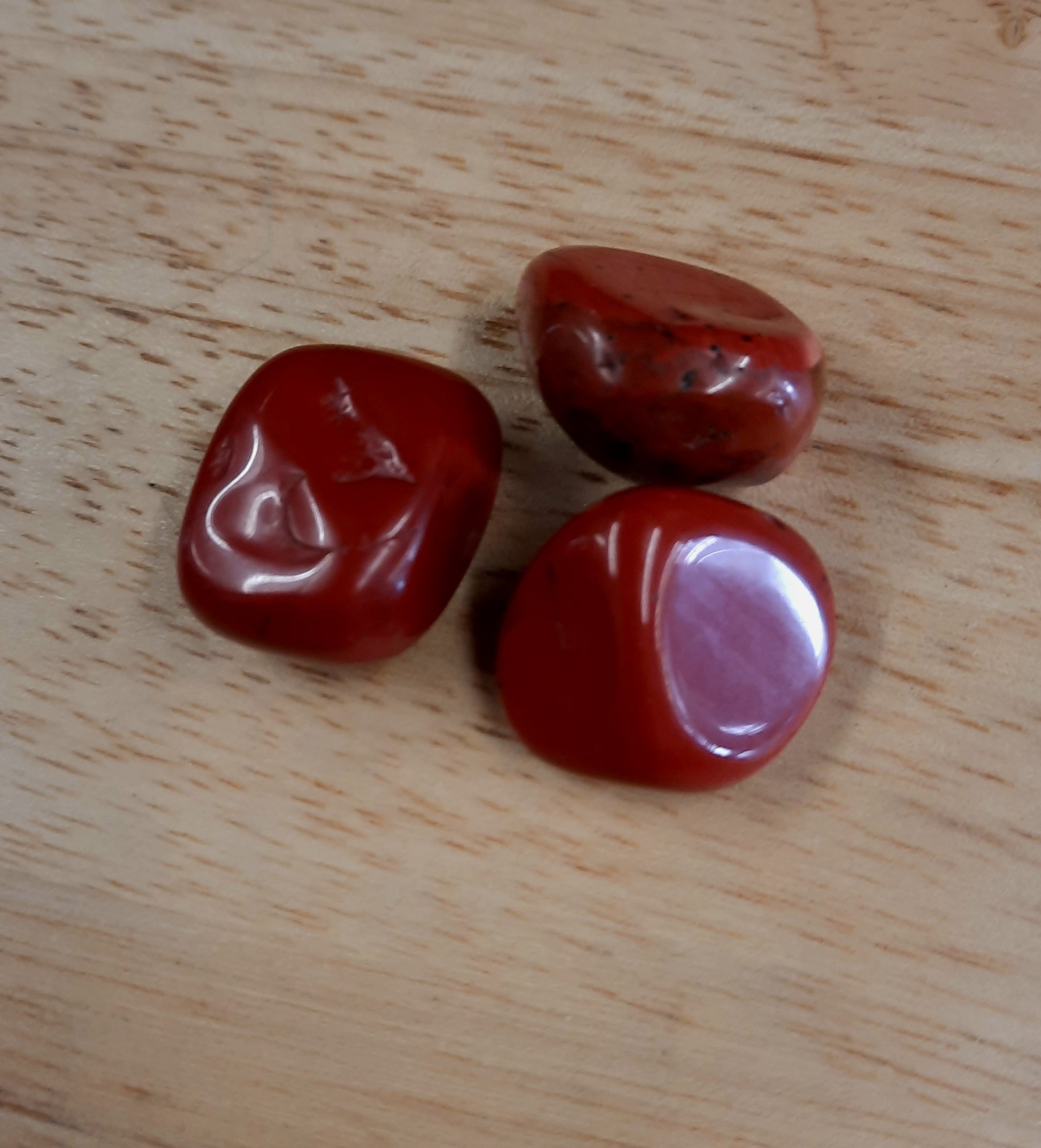 Red jasper tumblestone polished crystals