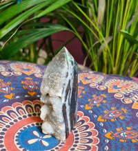 Load image into Gallery viewer, Druzy agate tower crystals