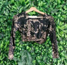 Load image into Gallery viewer, Long sleeved hooded tie dye cropped top hippolie tiedye festival wear alternative clothing