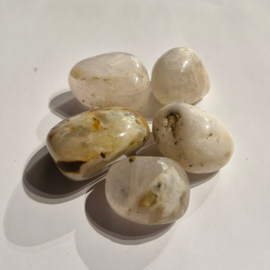 Calcite tumblestone