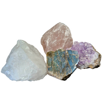 Load image into Gallery viewer, Raw crystal value pack.         Rose quartz, Amethyst, Clear quartz , Labradorite.