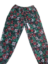 Load image into Gallery viewer, Strawberry print cotton trousers