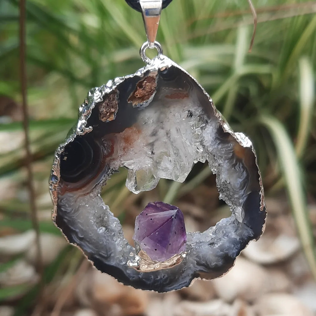 Druzy agate with amethyst point necklace