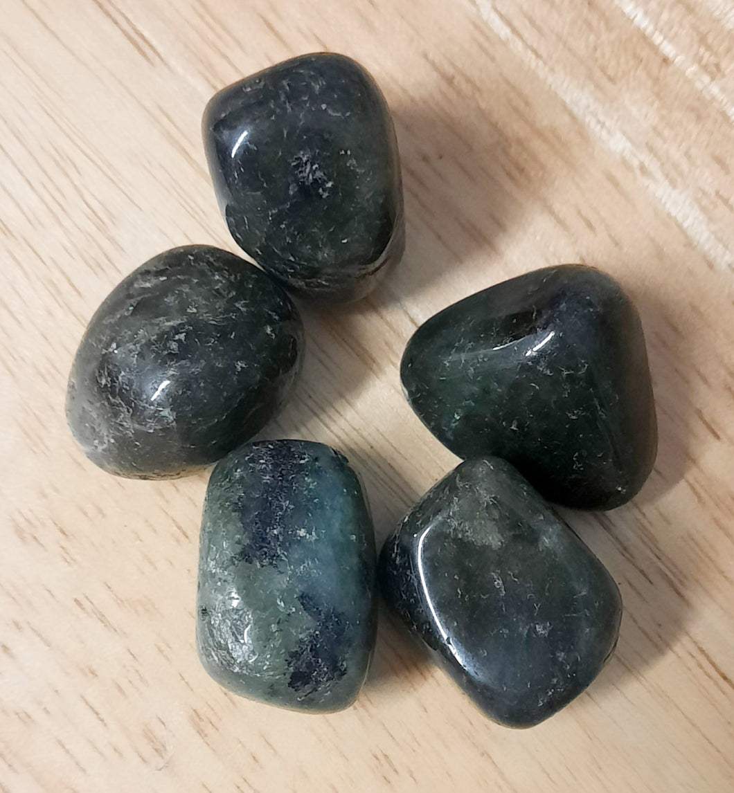 Labradorite polished tumblestones crystals