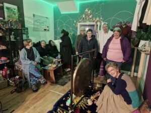 sound bath meditation gong bath gloucestershire kuma