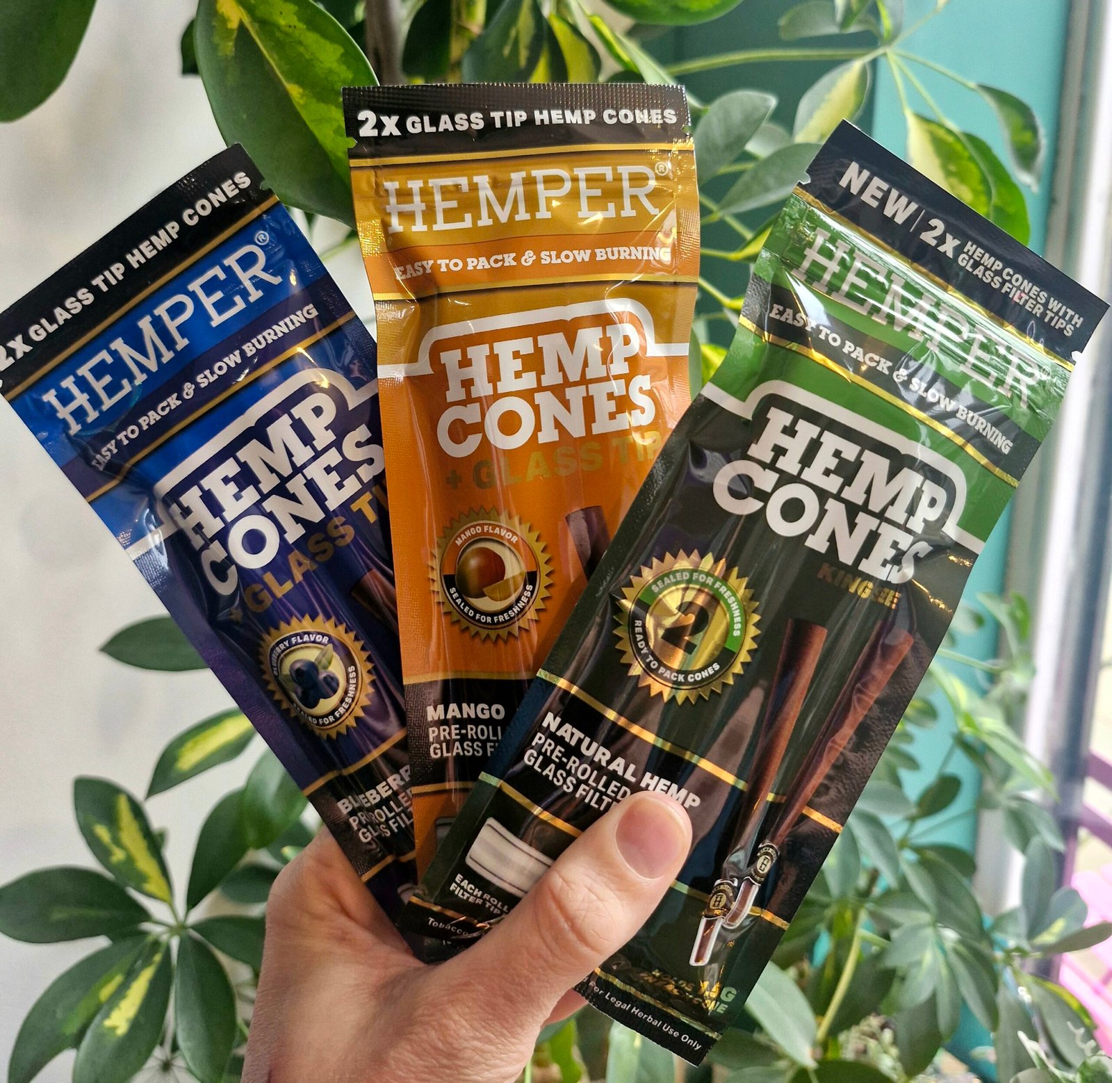 Pre-Rolled KingSize Glass Tipped Hemp Cones 2PK (Various flavour)